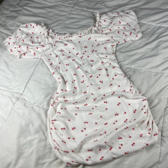 Cherry Print Urban Outfitters Ruched Dress with Puff Sleeve Size 10 - Picture 2 of 5